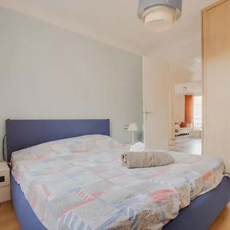 Charming Flat In The Middle Of *