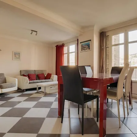 Charming Flat In The Middle Of Appartement Nice